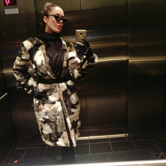 🧥 Woman Faux Fur Three Color Long Cow Coat 🧥 - Picture 6 of 6